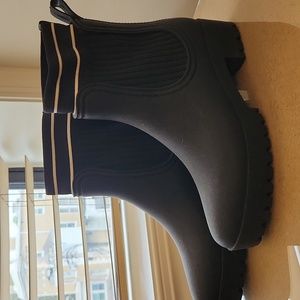 Black rainboots with sock inserts